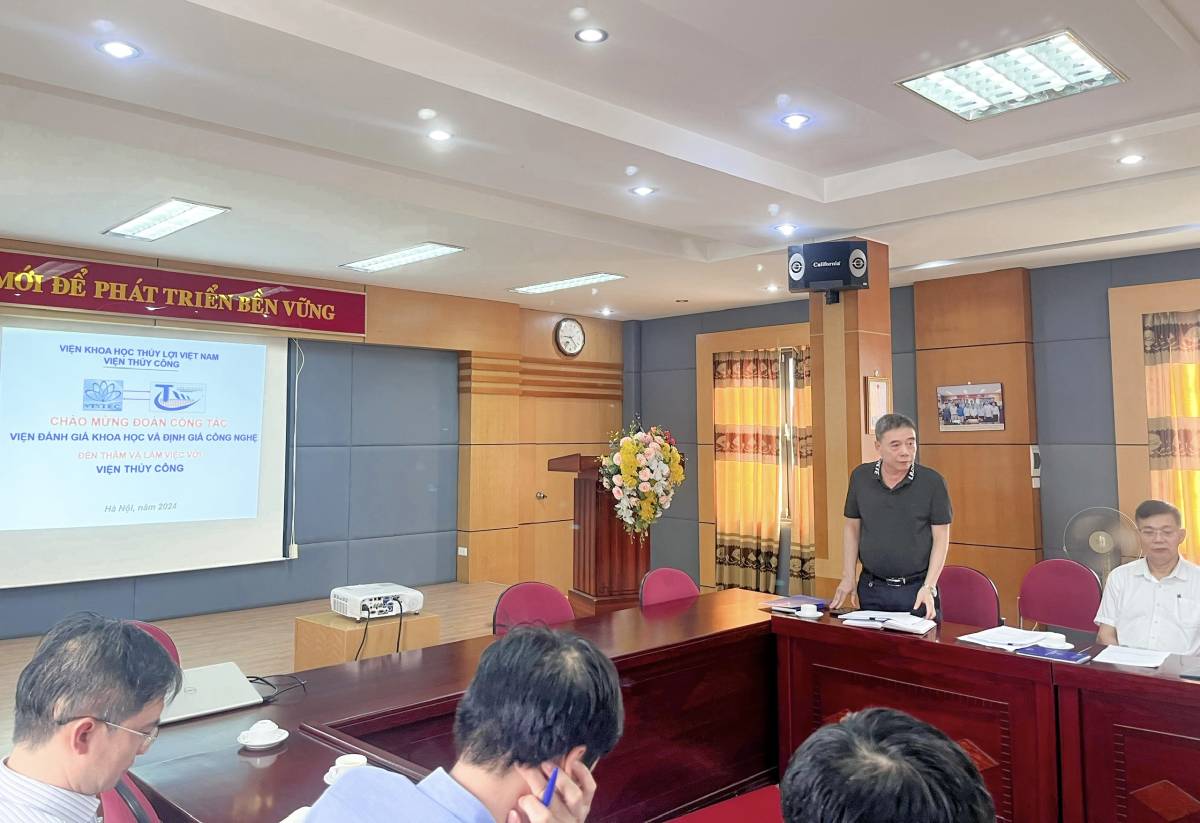 Chu Cong Phat Bieu